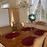 Am Jungfernberg 2 *