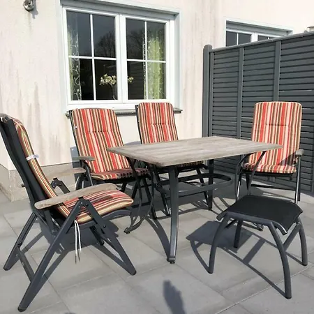 Am Jungfernberg 2 *